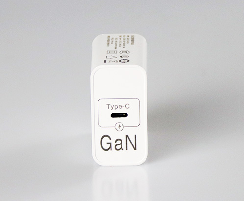 63W (5V,9V,12V,15V,20V) 65B氮化镓电源